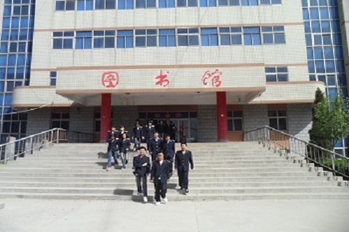 初中起點(diǎn)學(xué)習(xí)電子商務(wù)專業(yè)課程難不難？