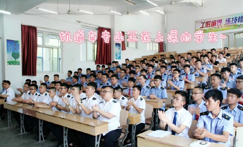 石家莊東華鐵路學(xué)校春季班能升大專嗎？