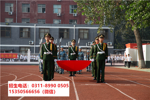 石家莊東華鐵路學(xué)校管得嚴(yán)嗎？