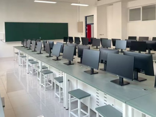 初中畢業(yè)男生學(xué)什么技術(shù)類專業(yè)好？